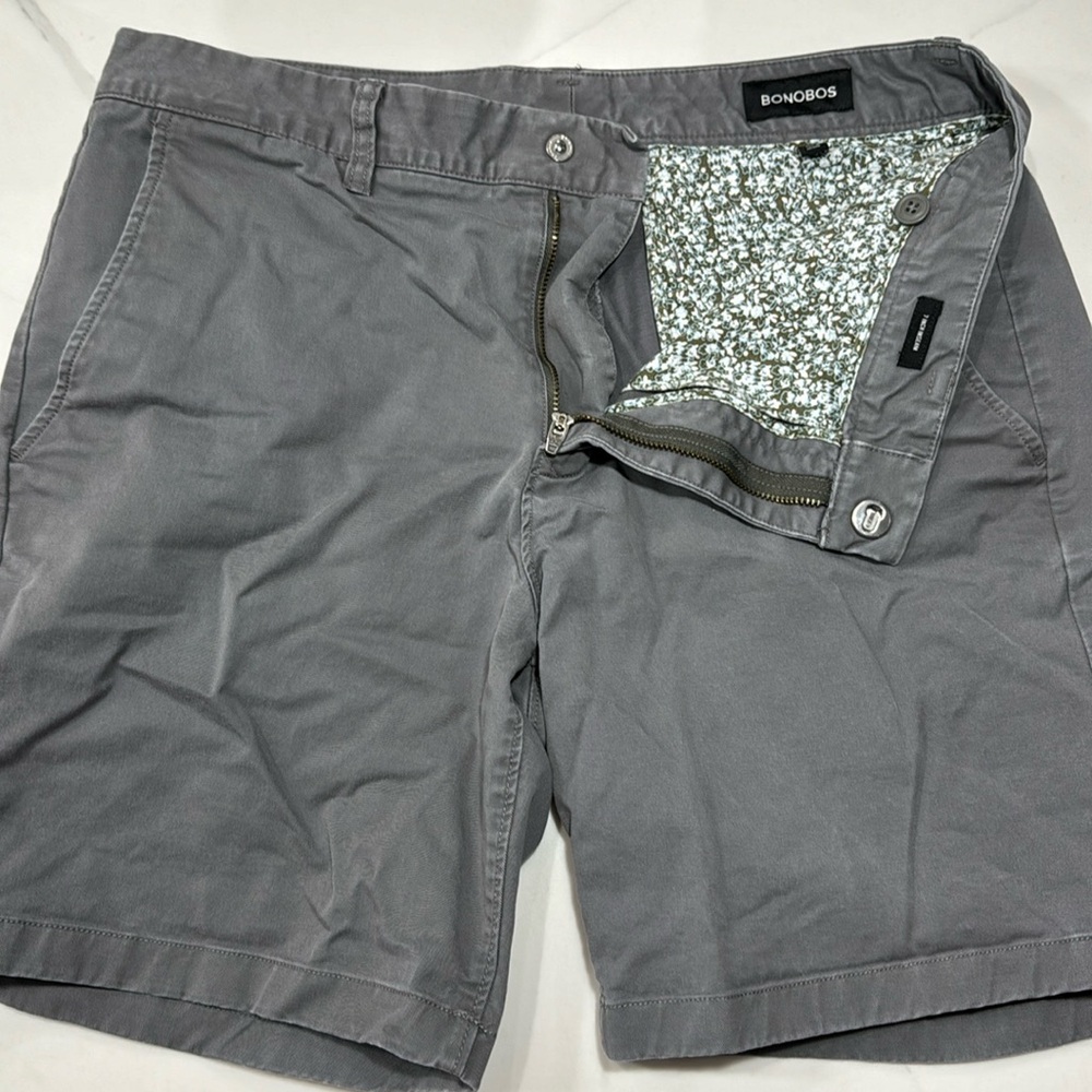 Bonobos Gray Shorts - 7” inseam